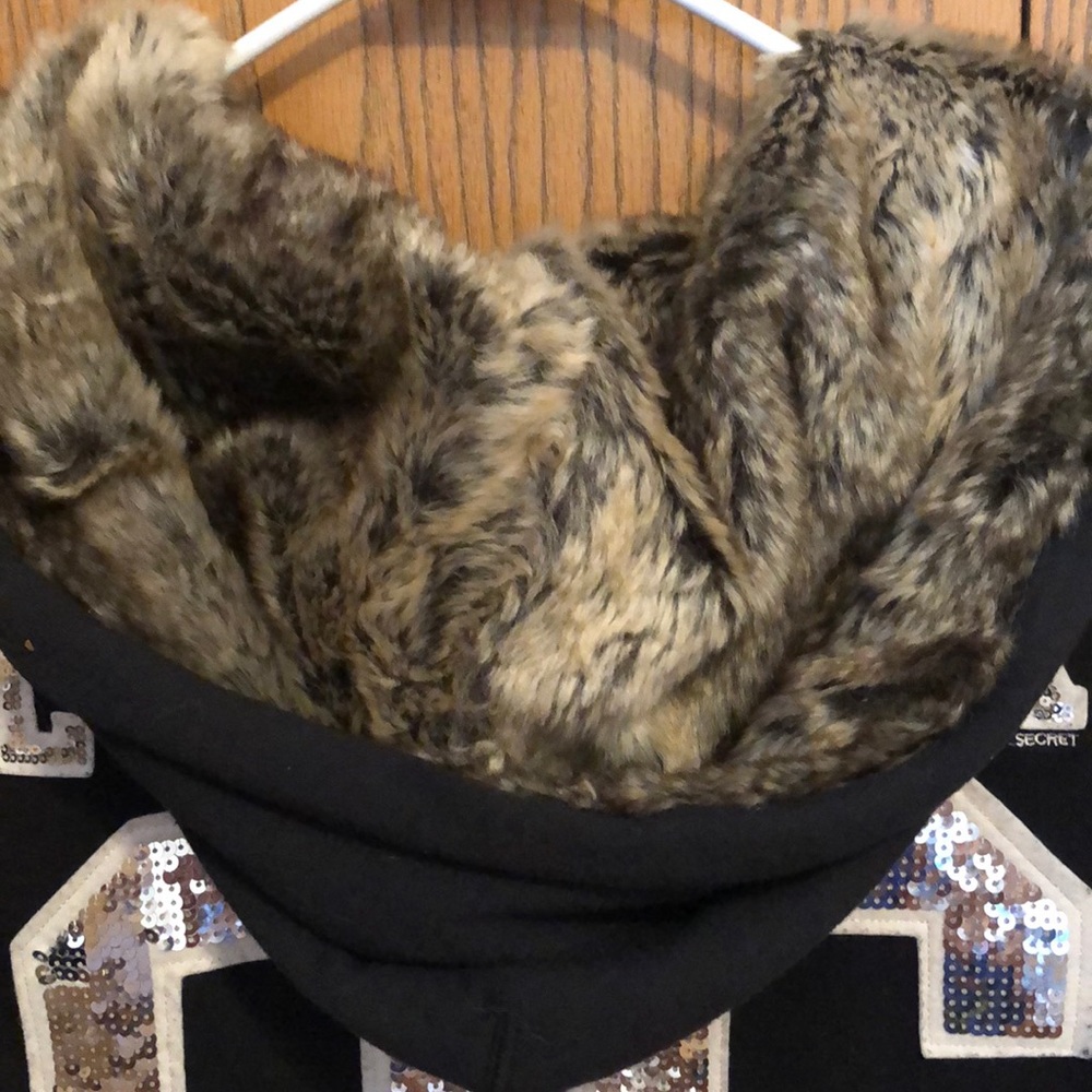 Pink Jacket - Picture 7 of 8